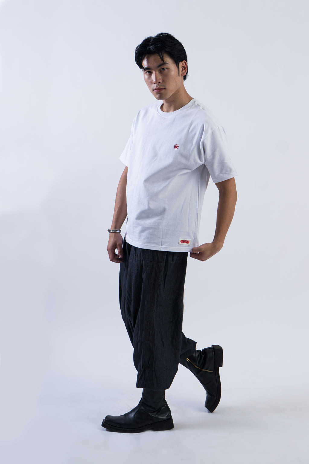 Tiger vs Dragon: Clash of Power – Men’s T-shirt